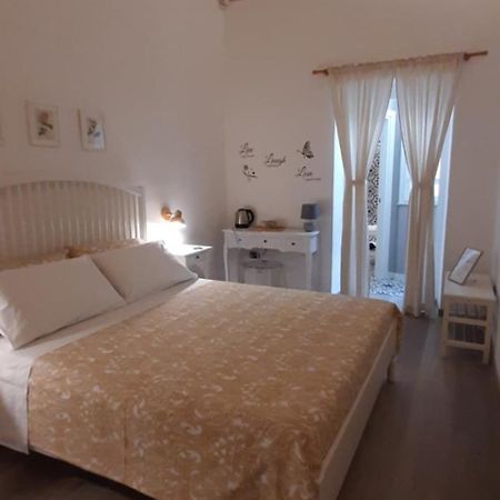 Il Poggiolo Fiorito Hotel Taranto Luaran gambar