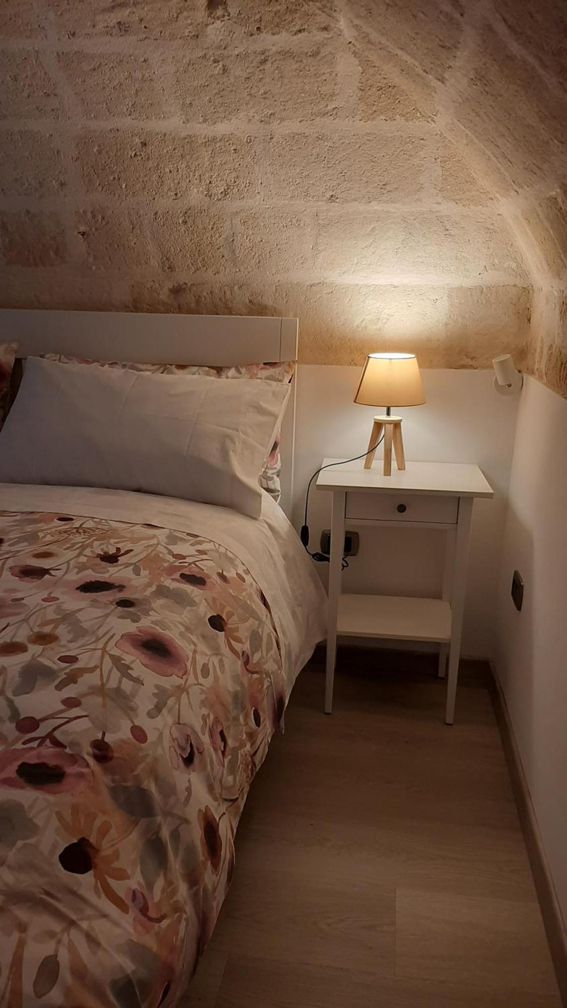 Il Poggiolo Fiorito Hotel Taranto Luaran gambar